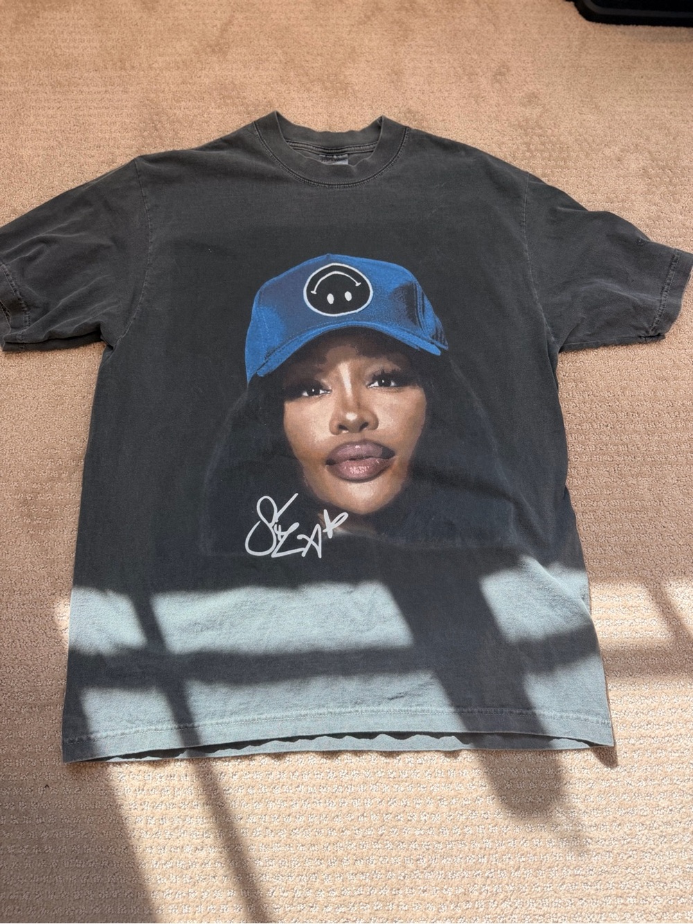 SZA vintage shaka wear graphic tee